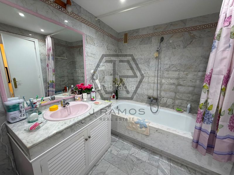 Foto d2509914-b17d-44a0-88fa-6a095293c0b6. Casa adossada amb calefacció piscina a Viña Málaga Torre del Mar