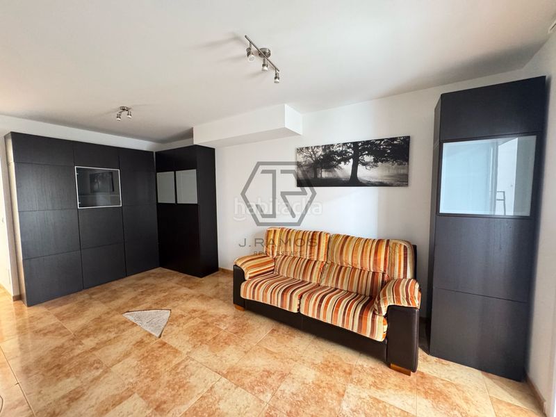 Foto 6805810f-8a8c-4eff-bb86-1f98d2a876e9. Pis a Algarrobo Costa