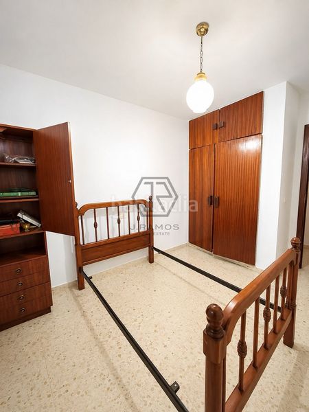 Foto c316f415-93d7-43c7-9d04-813eef2afe2a. Pis a Centro Torre del Mar