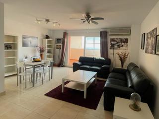 Apartament a Urbanización cármenes los el hacho 568. Apartamento con terraza, vistas al mar y orientación sur oeste.