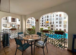 Apartamento en Calle los arcos 157. Apartamento en urbanización en primera linea de playa