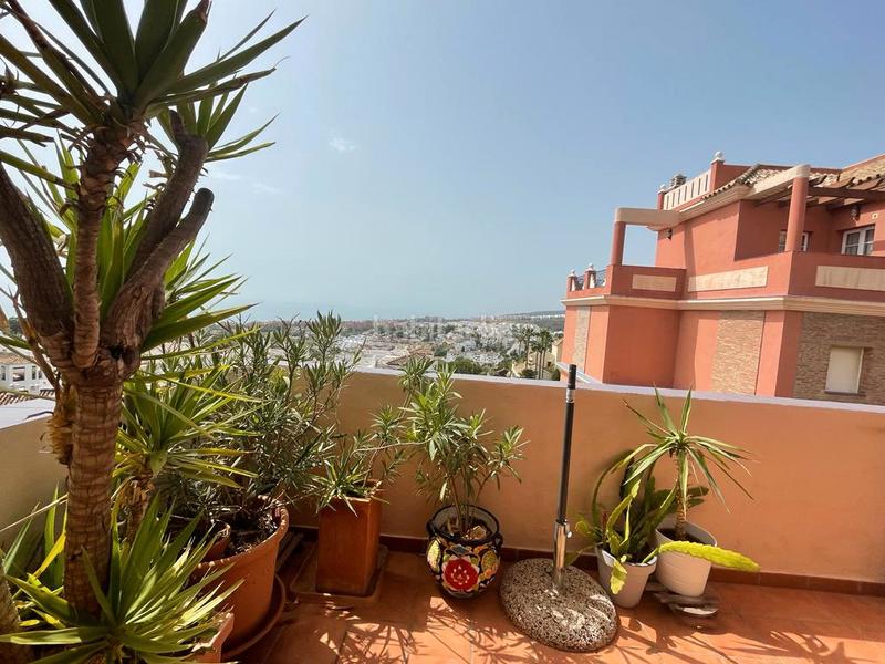 Foto acc39ac8-9dc3-4d31-83e0-225943d20429. Rent apartment in urbanización cármenes los el hacho 568 in Manilva