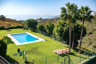 Miete Appartement  Avenida sierra morena 47. Ático de dos dormitorios con magnificas vistas al mar. urbanizac