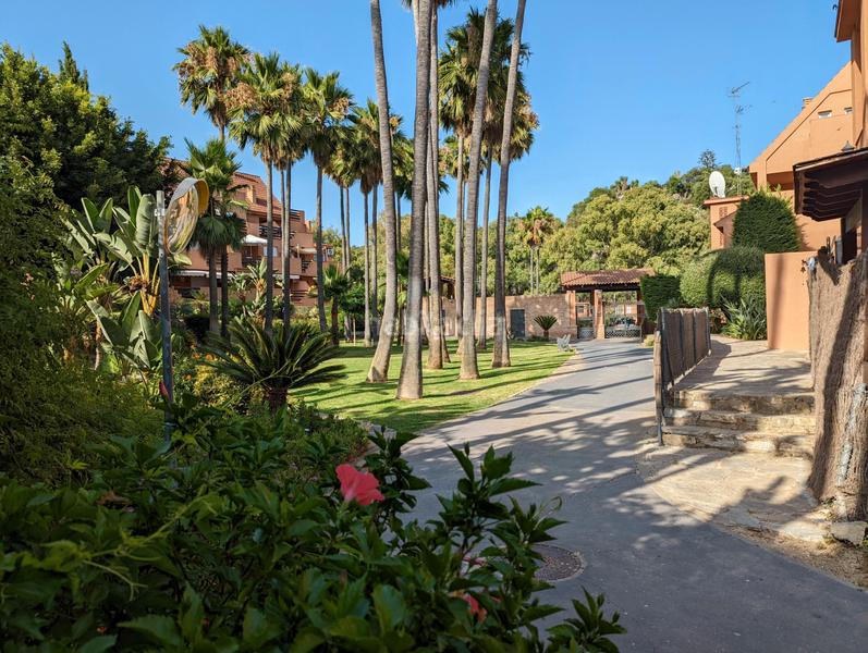 Foto 3f15797c-4139-42b6-b5d0-25a0d5484979. Location attique dans urbanizacion paraiso de la bahia 1p dans Casares