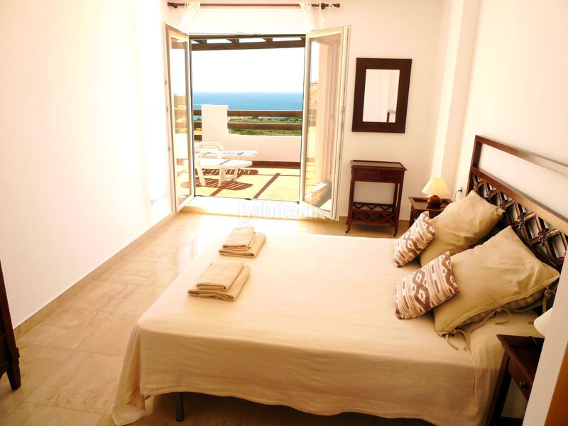 Foto 7ceb49c8-52ad-40b2-a774-594dd6e2353e. Dúplex a calle almendro el 27 a Alcorrín Manilva