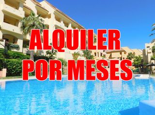 Miete Dachwohnung in Calle e-1 cornisa del sol 1b. Piso con piscina en alquiler por meses