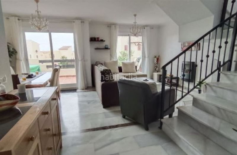 Foto 8a887757-08ce-4a08-a78a-8a79afe17809. Location duplex avec chauffage parking piscine dans Casares