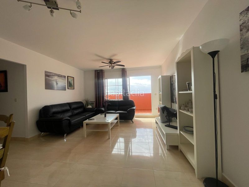 Foto b186381c-0ca9-4fed-a0bc-13349f953993. Lloguer apartament a urbanización cármenes los el hacho 135 a Manilva