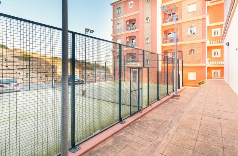 Foto c2059190-680f-4e0b-9105-edca0044b6aa. Lloguer apartament a urbanización cármenes los el hacho 135 a Manilva