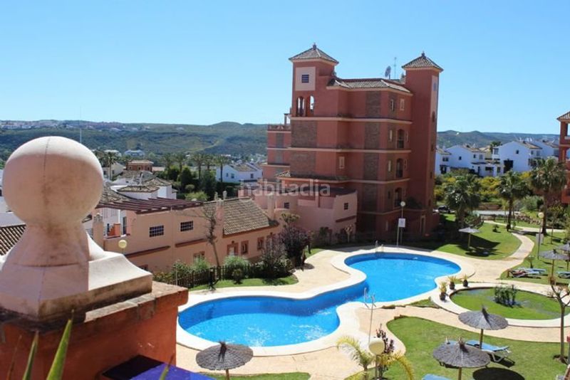 Foto c5e40ded-d223-45f5-b67b-ffb5280b1cfc. Lloguer apartament a urbanización cármenes los el hacho 135 a Manilva