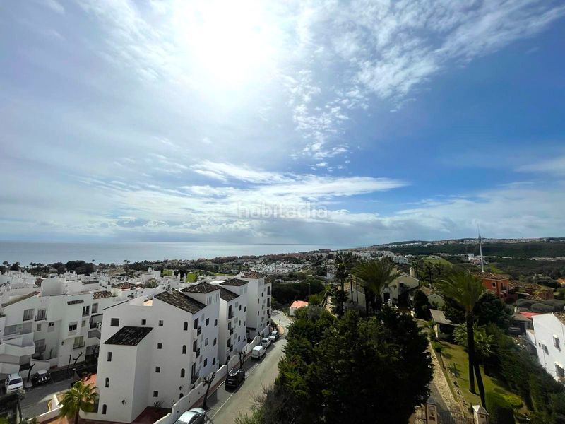 Foto c9ad4a9d-0e6e-4e1a-9e72-e1dcdd9605d2. Lloguer apartament a urbanización cármenes los el hacho 135 a Manilva