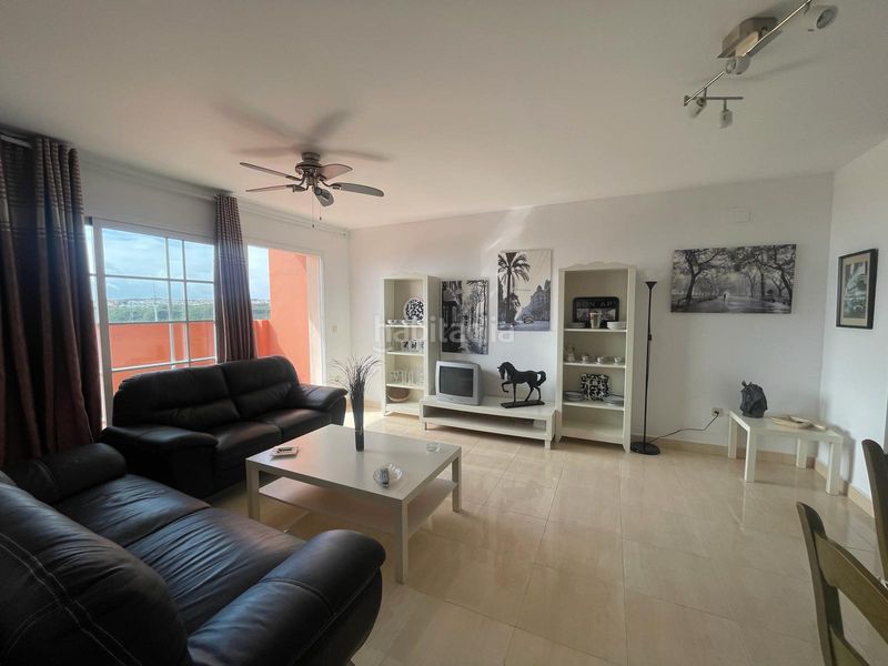 Foto fe95803b-2eb6-4ff9-a950-f4b94bdb5bb4. Lloguer apartament a urbanización cármenes los el hacho 135 a Manilva