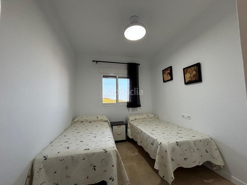 Foto 0117eee0-7d23-4252-b54c-ef8b59819210. Apartament amb calefacció aparcament piscina a Chullera Manilva