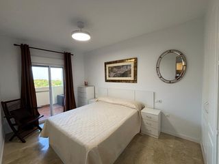 Apartament  Loma de don ciprián 2b. Apartamento a 500 metros de la playa, con garaje y trastero
