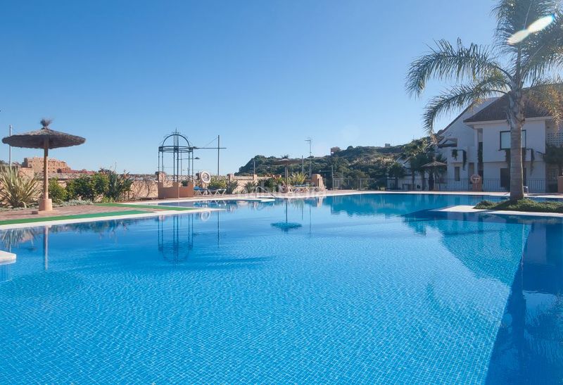 Foto 37aa0c16-7b27-450a-9fe5-1d76965a143c. Location appartement dans e-2 8b dans La Duquesa Manilva