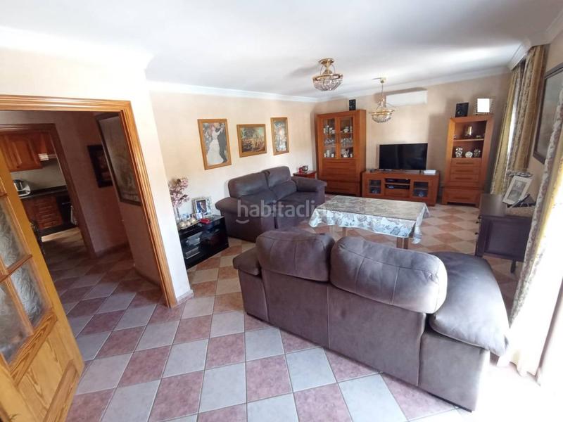 Foto 6af28df2-e80d-4ad9-84a9-e0990bb17e8a. Casa amb calefacció a Manilva pueblo Manilva