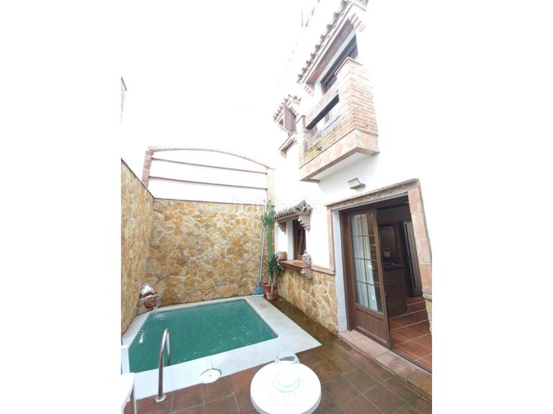 Foto 5bb83671-3a55-4fa8-a09b-afba58ed9199. Casa con riscaldamento parcheggio piscina in San Enrique-Guadiaro-Pueblo Nuevo Sotogrande