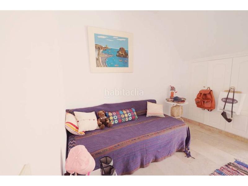 Foto f09c9f68-2b87-44e1-ad0a-a6b2c4b11e4d. Àtic amb calefacció aparcament piscina a La Duquesa Manilva