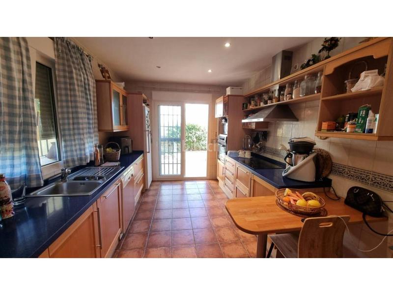 Foto 51f5cab7-81e2-41cd-81b5-a19127078d47. Casa con riscaldamento parcheggio piscina in La Duquesa Manilva