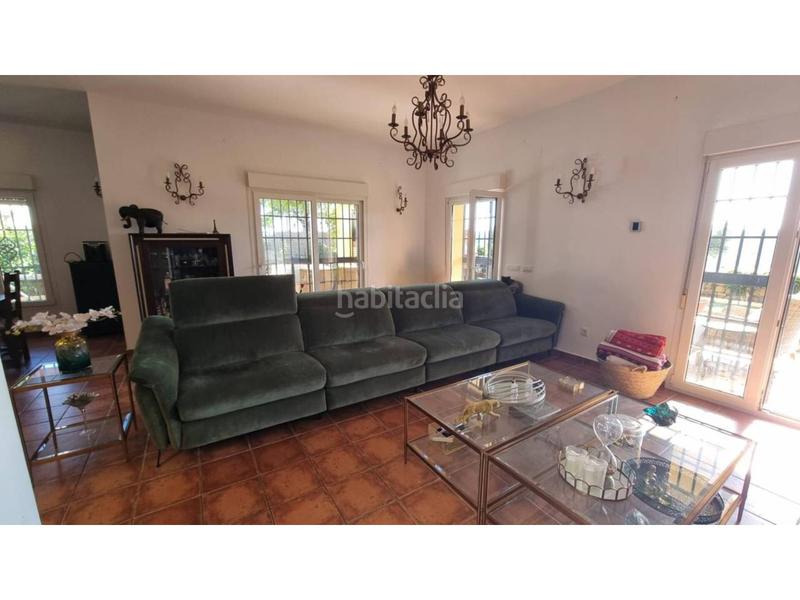 Foto caea4ae2-1fd7-49a2-b41c-328f6c41779f. Casa con riscaldamento parcheggio piscina in La Duquesa Manilva