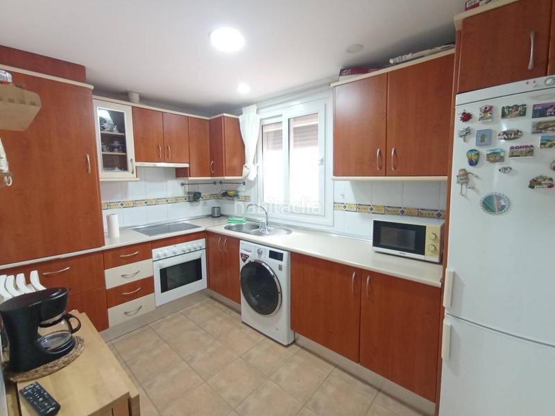Foto 89008266-fc5a-4f71-98d9-195ba14d6a53. Etagenwohnung mit parking pool in San Luis de Sabinillas Manilva