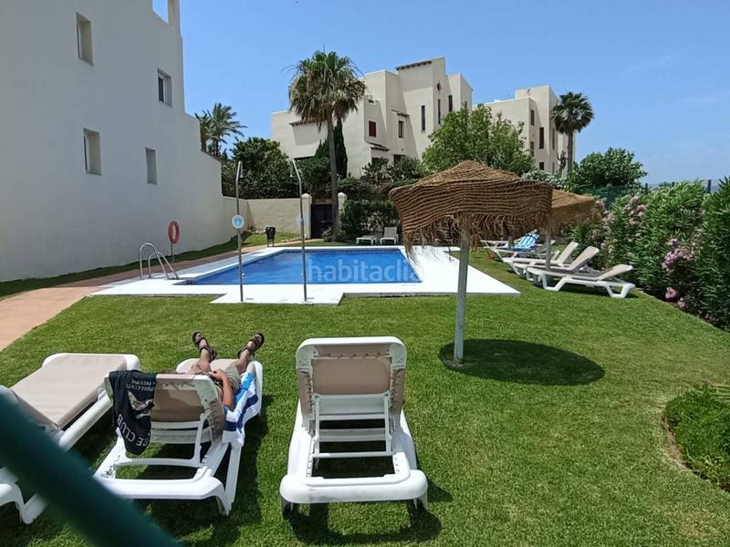 Foto f84473e9-c90f-4be7-9112-9b3db4ff9105. Piso  en venta costa29690 en bahía de Casares Casares