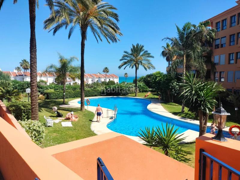 Foto e4e6d636-0a41-4404-bfa9-d73db5ff68f2. Pis amb calefacció aparcament piscina a Chullera Manilva