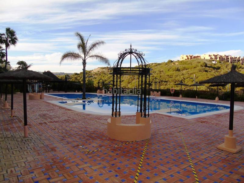 Foto 12e8b848-581c-4e6c-b7f1-4c5096d3afe1. Pis amb calefacció aparcament piscina a La Duquesa Manilva