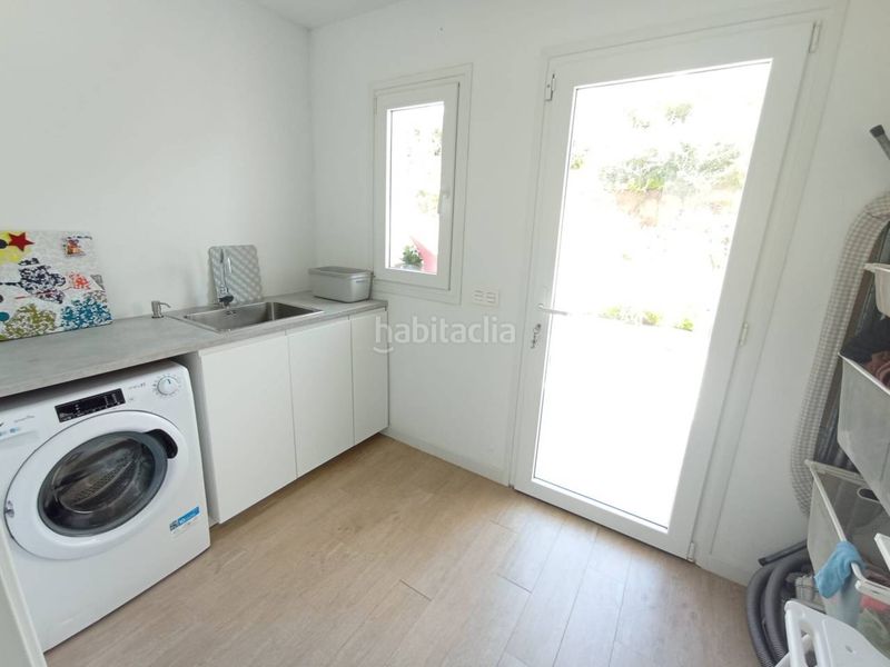 Foto 30426c3a-b5ab-4bd1-98a6-f757f115950a. Casa amb calefacció aparcament piscina a Chullera Manilva