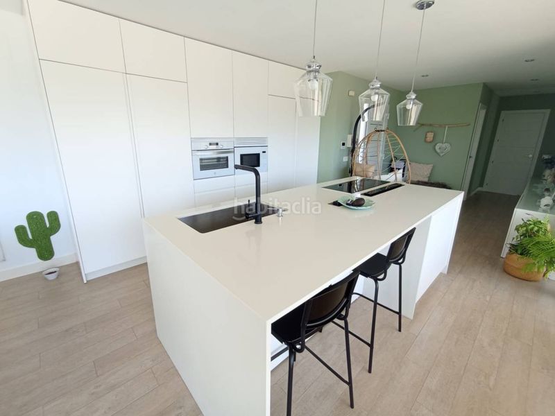 Foto ba913e47-a6ab-4cf5-a3b6-f4d89e25adb3. Casa amb calefacció aparcament piscina a Chullera Manilva