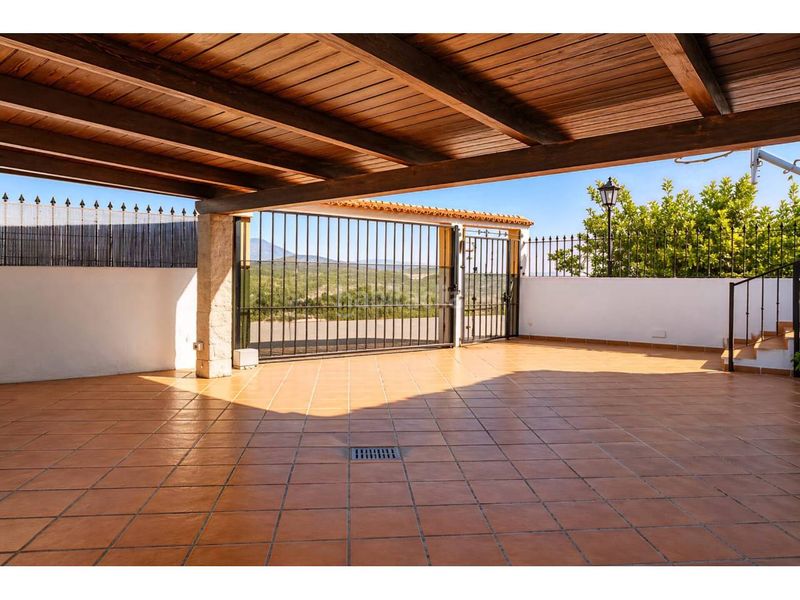 Foto 6be46412-0599-4e34-aa11-526858c782a3. Casa amb aparcament a Manilva pueblo Manilva