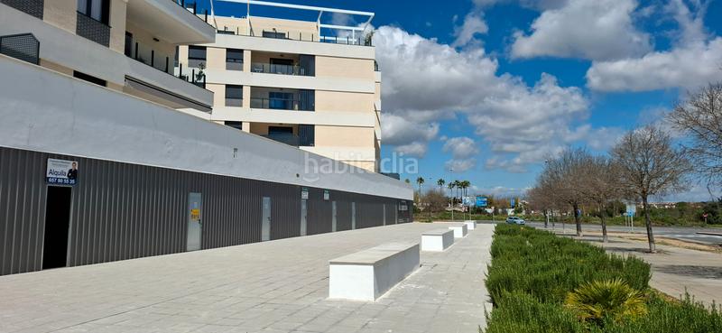 Foto 20aa224e-0fb1-4d67-b8c9-0d5ca544f696. Lloguer local comercial a Nuevo Bulevar Mairena del Aljarafe