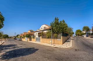 Chalet  Calle albacora. Mejore su calidad de vida en una zona residencial. ideal como se