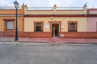 Casa adosada  Calle sevilla. Estupenda casa de una sola planta, junto al nuevo bulevar de mai