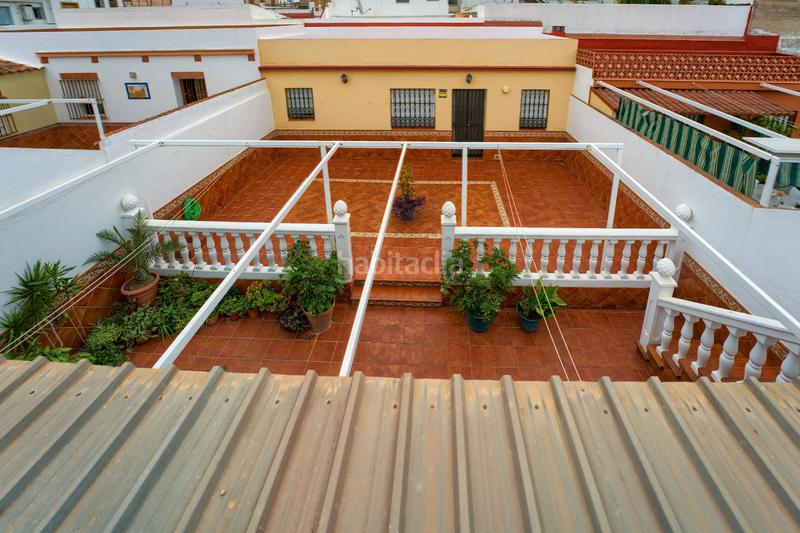 Foto 2a15652e-5fda-4518-9a78-cca2bed20c5b. Casa adossada amb calefacció a Casco Antiguo Mairena del Aljarafe