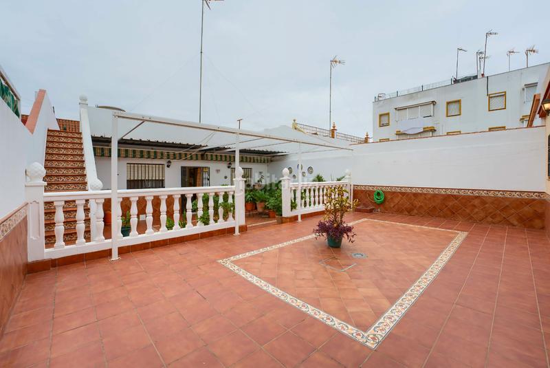 Foto 3a87c4fa-7804-4df3-bf07-106fa9aa1170. Casa adossada amb calefacció a Casco Antiguo Mairena del Aljarafe