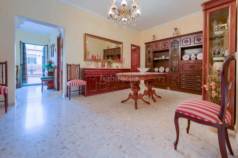 Foto 3b8b3ec0-3079-4b0f-ba4c-4aa06ccb68de. Casa adossada amb calefacció a Casco Antiguo Mairena del Aljarafe