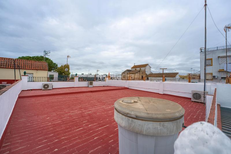 Foto 69851de4-629a-4b41-ac1e-bdcb9b6bed0b. Casa adossada amb calefacció a Casco Antiguo Mairena del Aljarafe