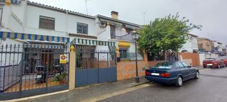 Casa adosada  Calle geranio. Oportunidad en una de las zonas más cotizadas de mairena del alj