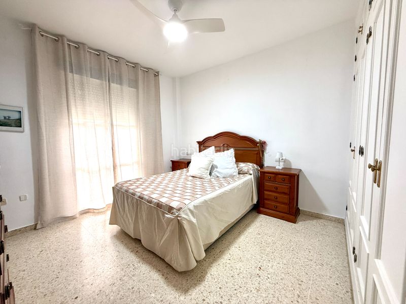 Foto 51b8a96d-d5b5-4df3-a2e9-aee4846aa223. Casa adossada amb aparcament a Bollullos de la Mitación