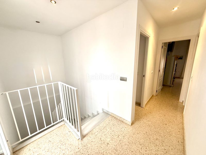 Foto cd31abed-0186-4944-acf8-f9734bd4f999. Casa adossada amb aparcament a Bollullos de la Mitación