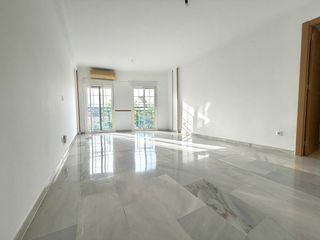 Location Appartement à Puertas del sur - Guadabajaque. Alquiler anual piso de dos dormitorios en zona sur, segunda plan