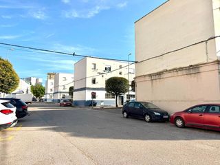 Ground floor in El Retiro - La Vid. Planta baja en venta cerca de la universidad!
