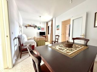 Pis en Centro. Piso vpo con garaje y trastero en zona centro alto de la ciudad.