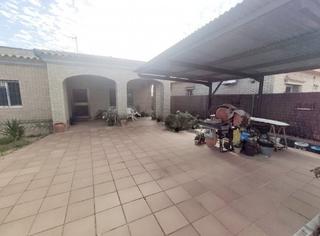 Chalet en Cuatro Pinos - El Carmen. Excelente chalet en suelo urbano en el puerto de santa mara