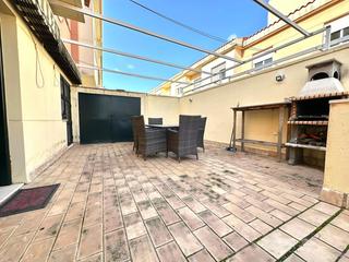 Maison jumele en Valdelagrana. Magnifico adosado en venta en valdelagrana