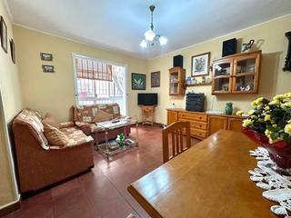 Etagenwohnung en Crevillet. Venta de piso en planta baja en la zona de fermesa, el puerto de