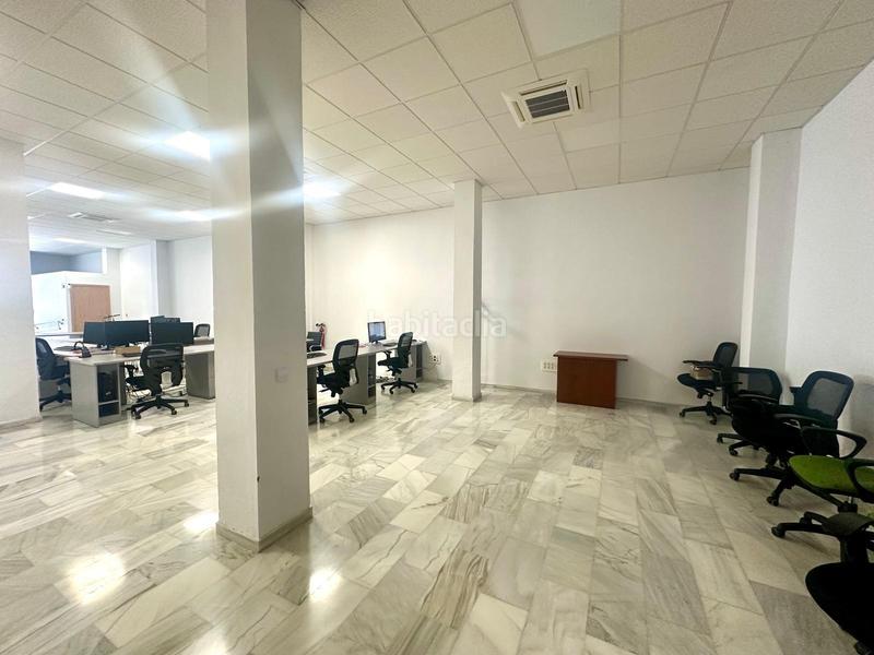 Foto 7ecbd371-6c90-4b56-9db5-9c2667a1056a. Bureau dans Madre de Dios Jerez de la Frontera