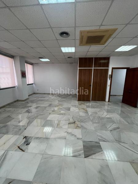 Foto 80c86c28-7835-434f-93b6-e4ccd10156d6. Office space in Cruz Roja Sevilla