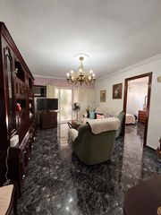Pis  Avenida del alcalde manuel del valle. ¡amplio piso con terraza en avenida alcalde manuel del valle!